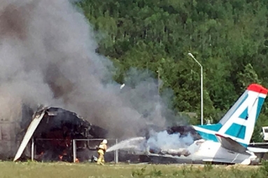10 Killed After Plane Crashes into Hangar at Texas Airport