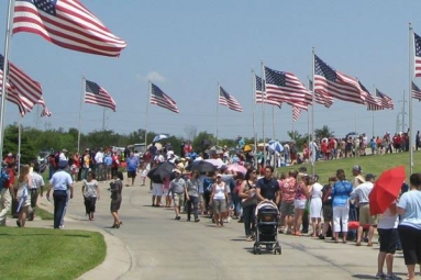 Thousands gather for Dallas Memorial Day