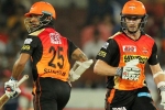David Warner, Delhi, hyderabad outclassed delhi daredevils, Angelo mathews