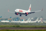Boeing 737 Max 8, Indonesia plane crash, indonesia plane crash video show passengers boarding flight, Lion air flight