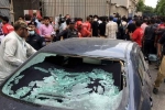 gunmen, gunmen, four gunmen attacked pakistani stock exchange in karachi, Militants