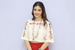Akhil Akkineni, Akhil Akkineni new film, taxiwaala girl to romance akhil, Priyanka jawalkar