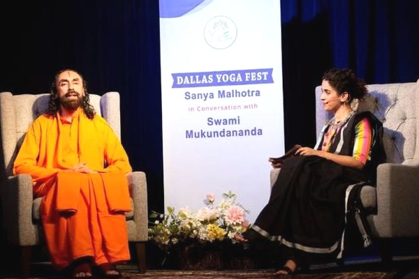 Sanya Malhotra with Swami Mukundananda
