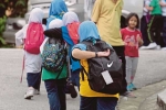 backpack safety, backpack weight, how much should your child s backpack weigh scientists have the answer, Animation