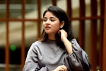 Zaira Wasim islam, zaira wasim dangal, zaira wasim quits bollywood to focus on her faith islam, Dangal